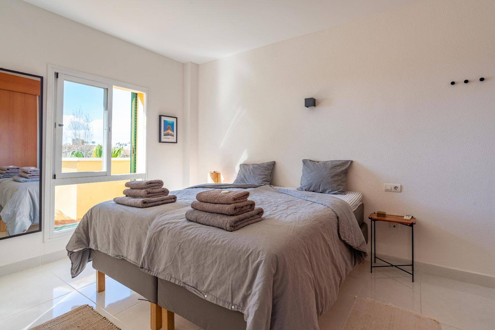 Apartment Lovely Higueron